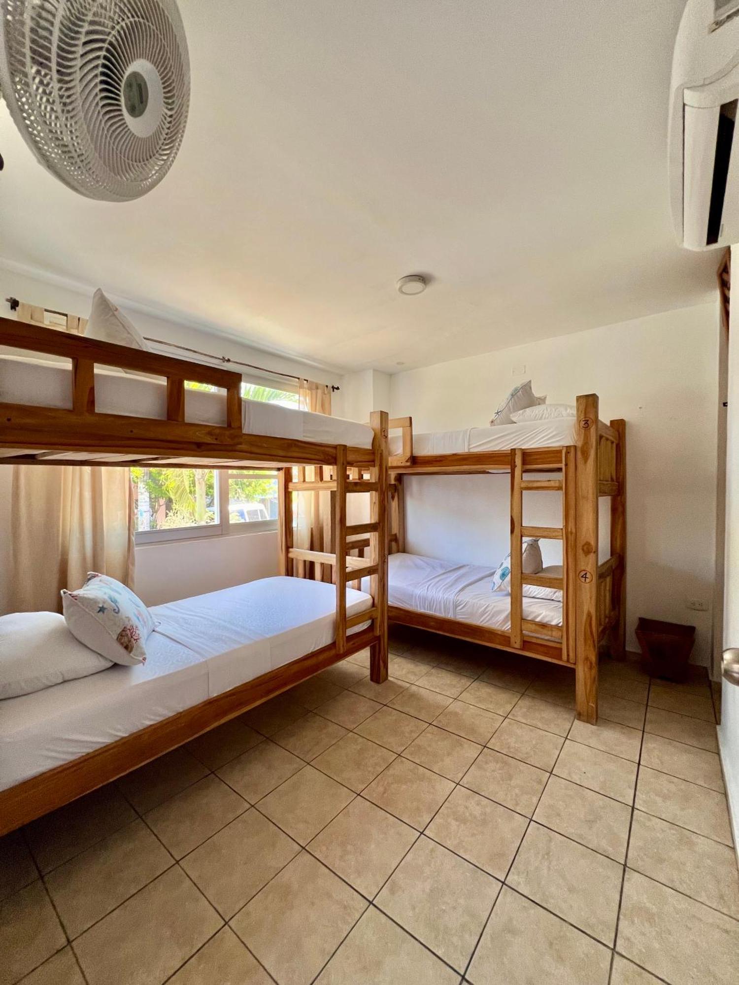 Hostel Beach House Rincón Esterno foto
