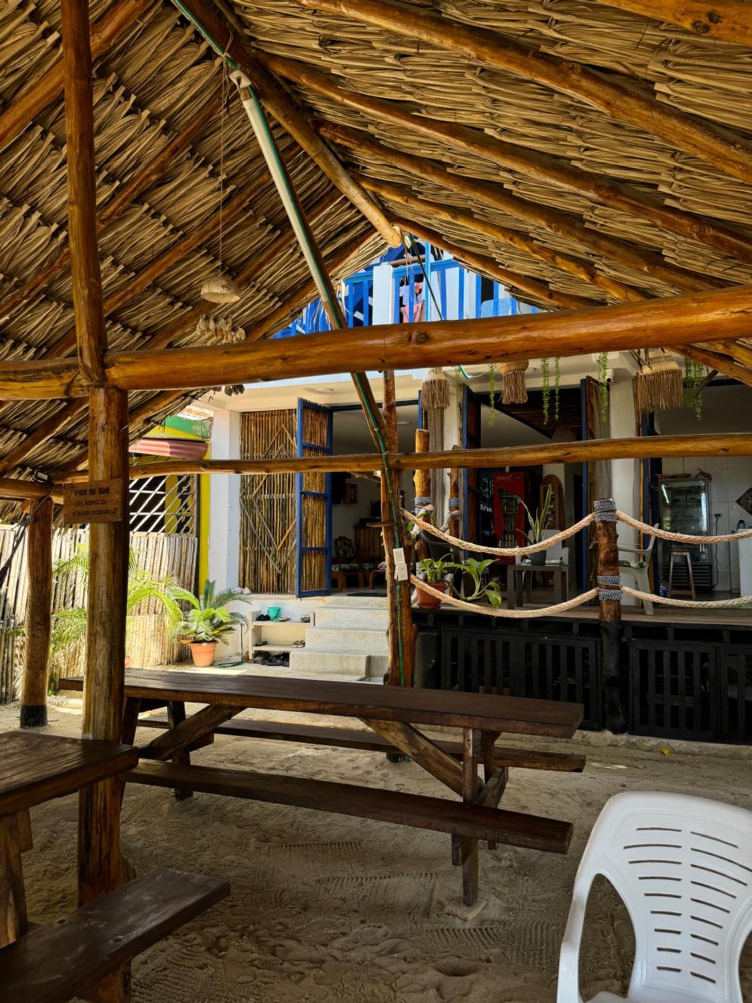 Hostel Beach House Rincón Esterno foto