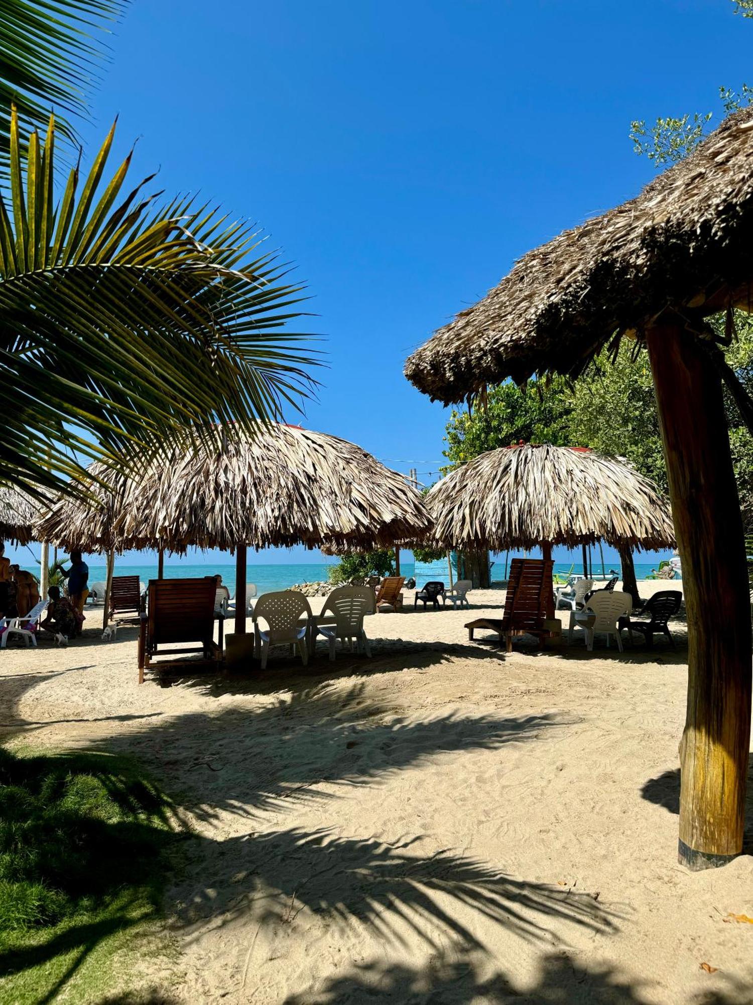 Hostel Beach House Rincón Esterno foto