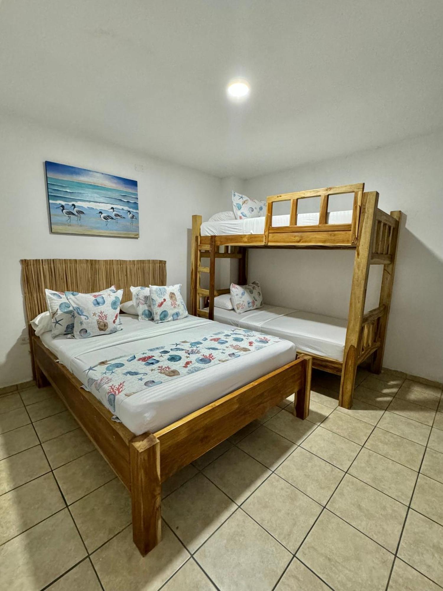 Hostel Beach House Rincón Esterno foto