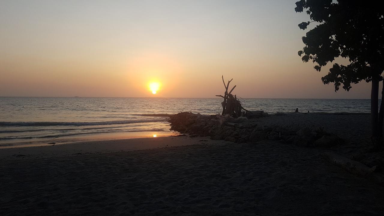 Hostel Beach House Rincón Esterno foto